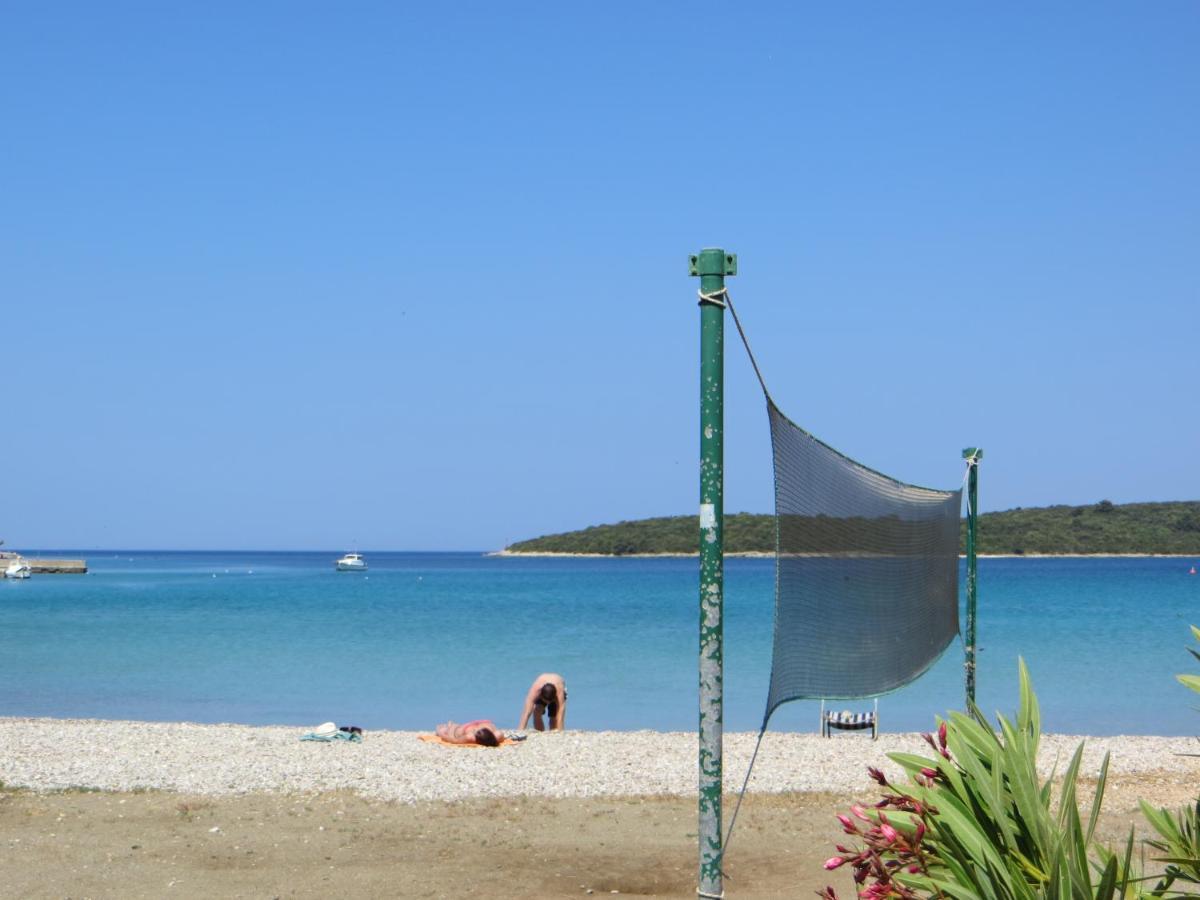 Holiday Home Artina 2 Lovište Eksteriør bilde
