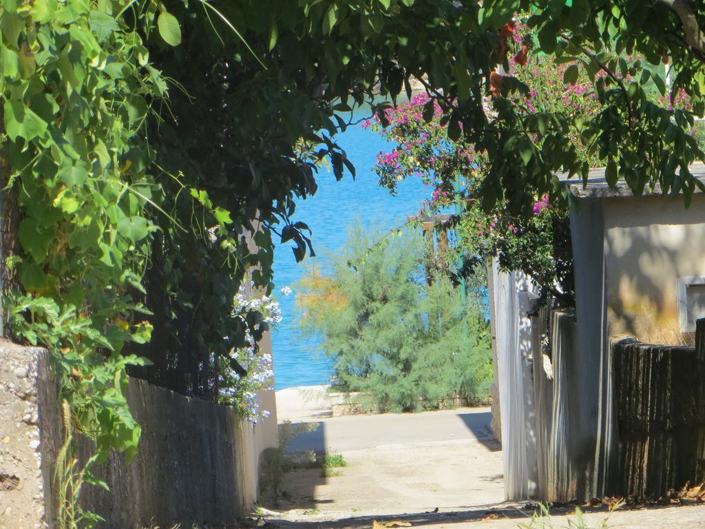 Holiday Home Artina 2 Lovište Eksteriør bilde