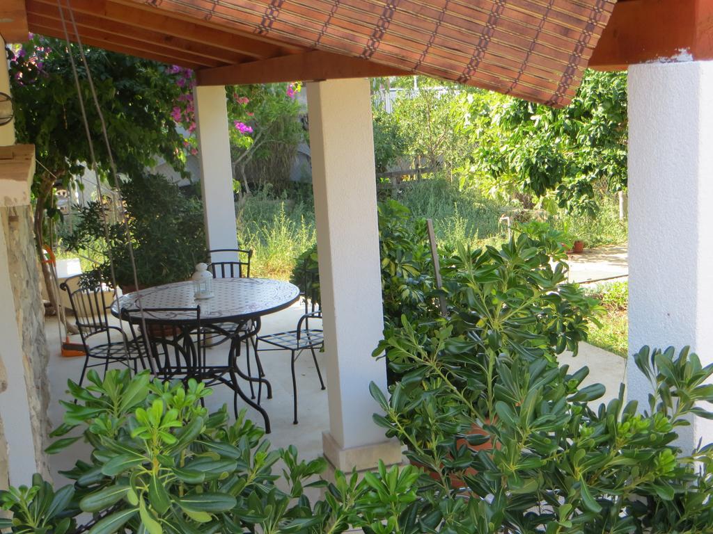 Holiday Home Artina 2 Lovište Rom bilde