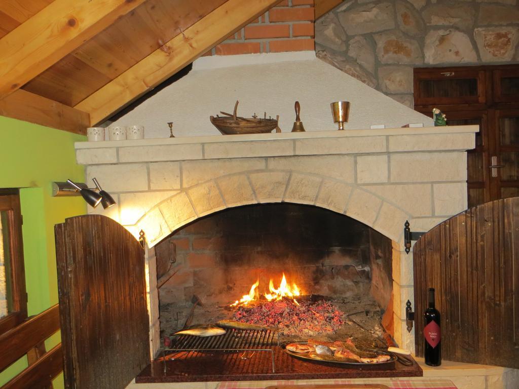 Holiday Home Artina 2 Lovište Rom bilde
