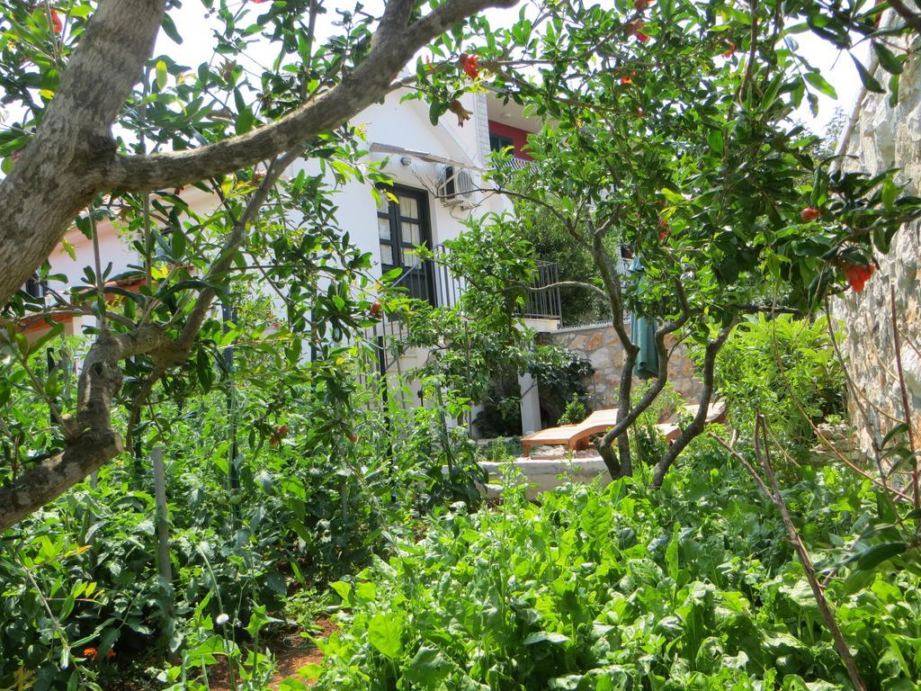Holiday Home Artina 2 Lovište Eksteriør bilde